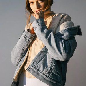 Levi's Oversized Denim Sherpa Trucker Jacket